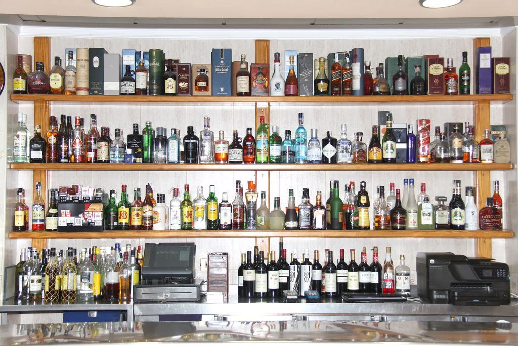 Hostal Restaurante La Masia Vila-real ภายนอก รูปภาพ
