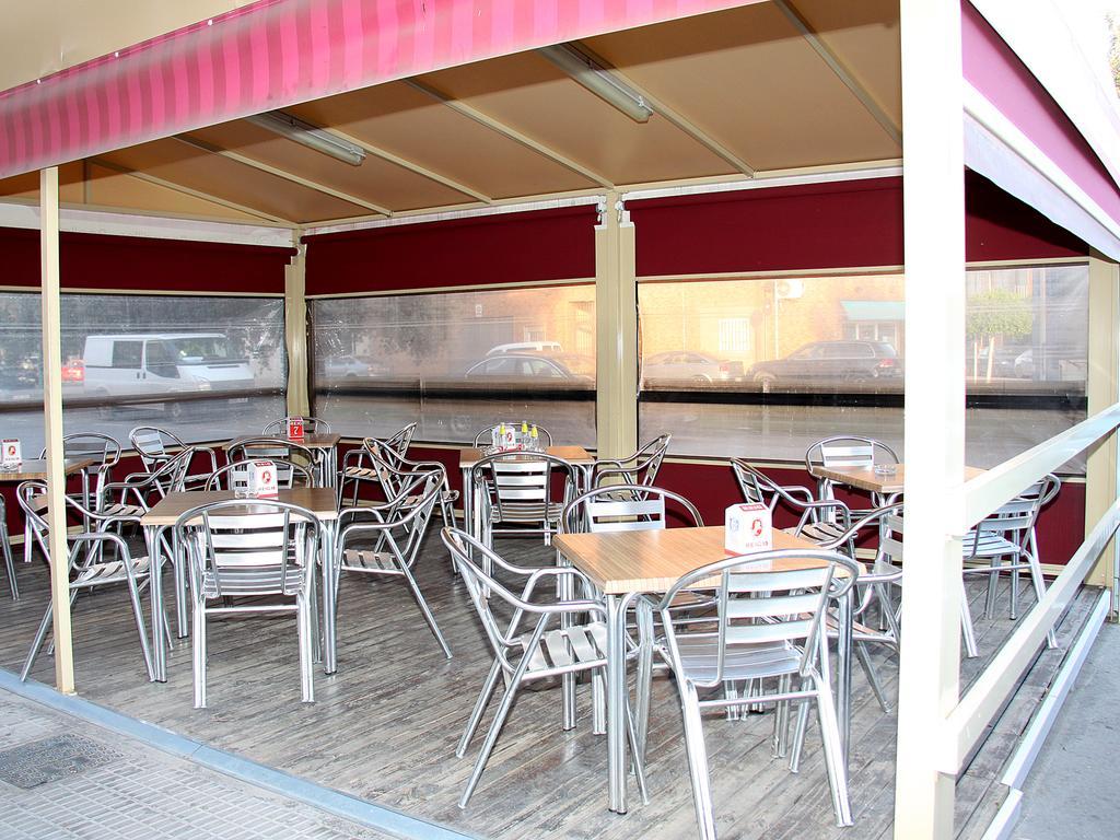 Hostal Restaurante La Masia Vila-real ภายนอก รูปภาพ