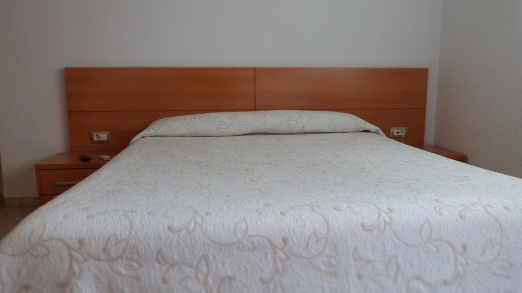 Hostal Restaurante La Masia Vila-real ภายนอก รูปภาพ